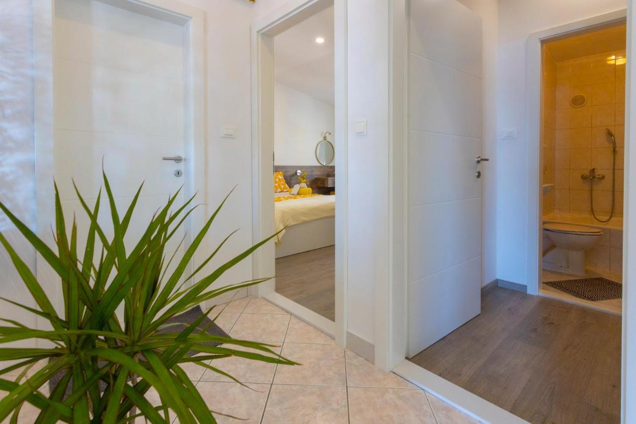 Koko Apartment Makarska Exterior photo